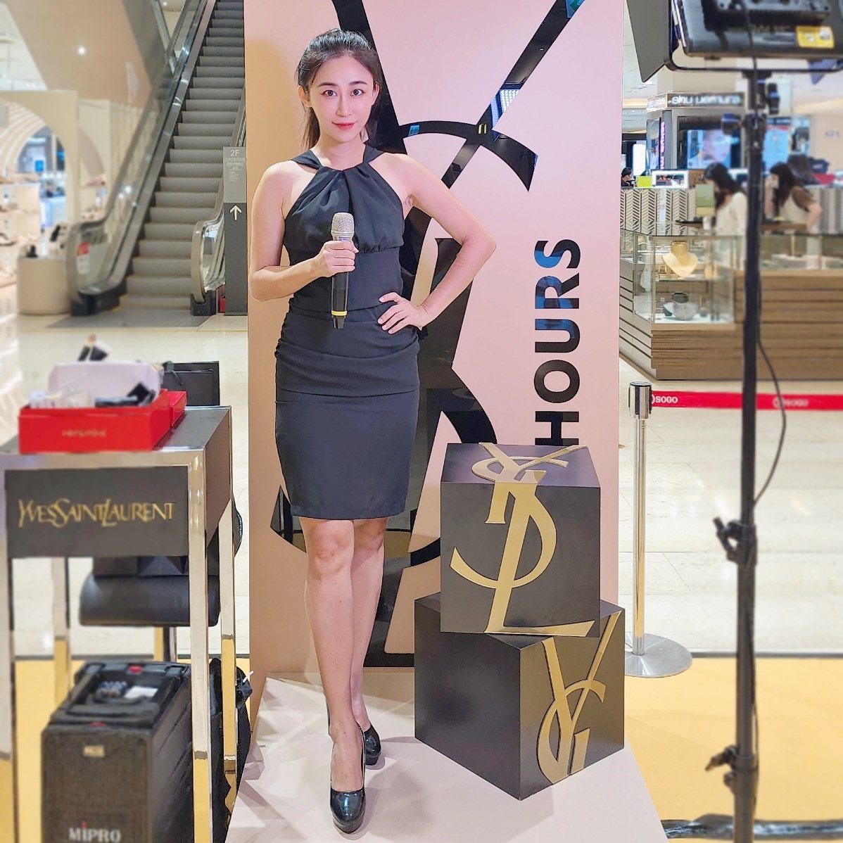 品牌彩妝ROADSHOW巡迴｜roadshow主持人黃珮綸 YAYA