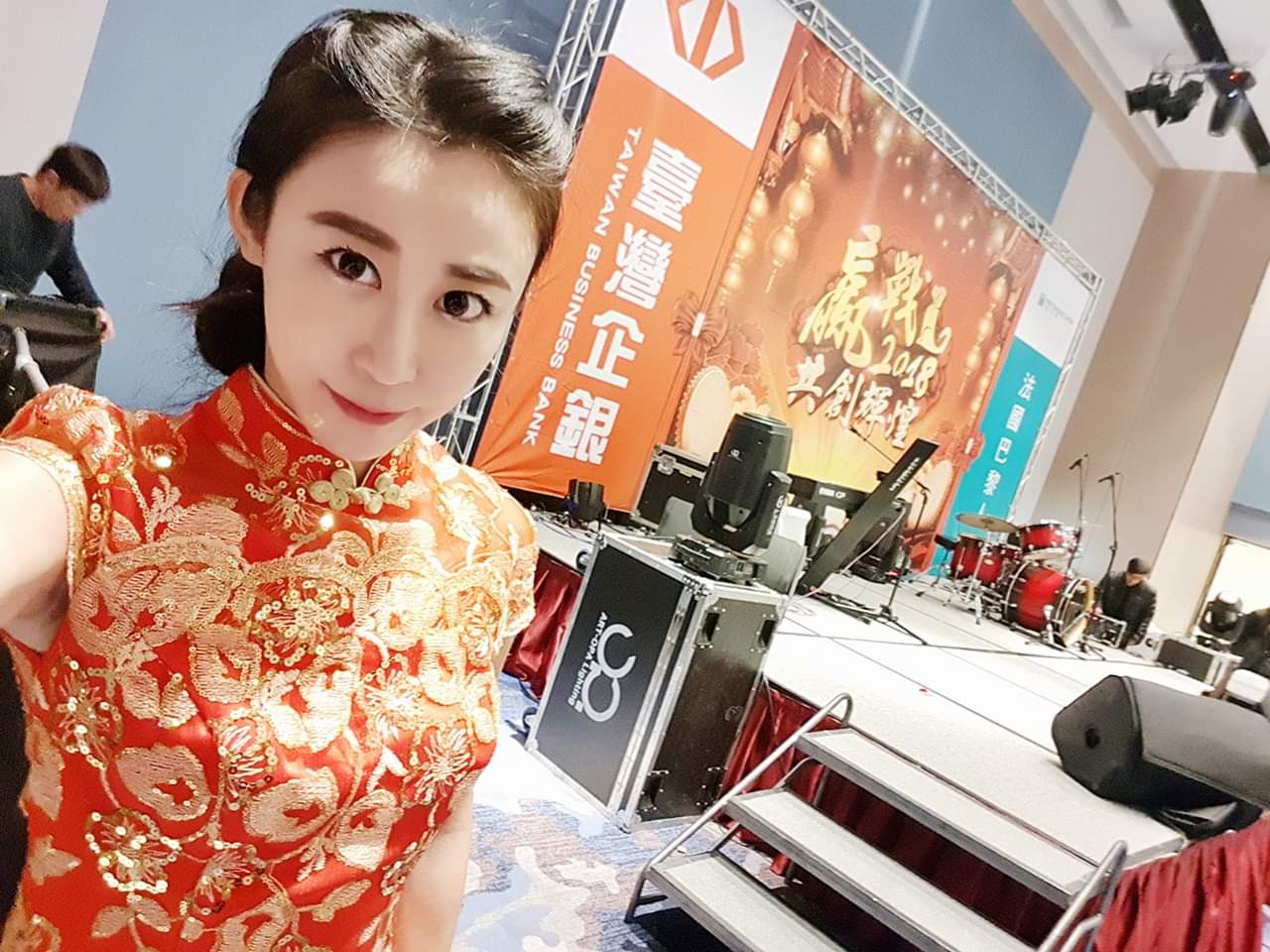 尾牙春酒晚宴主持|尾牙春酒主持人黃珮綸 YAYA